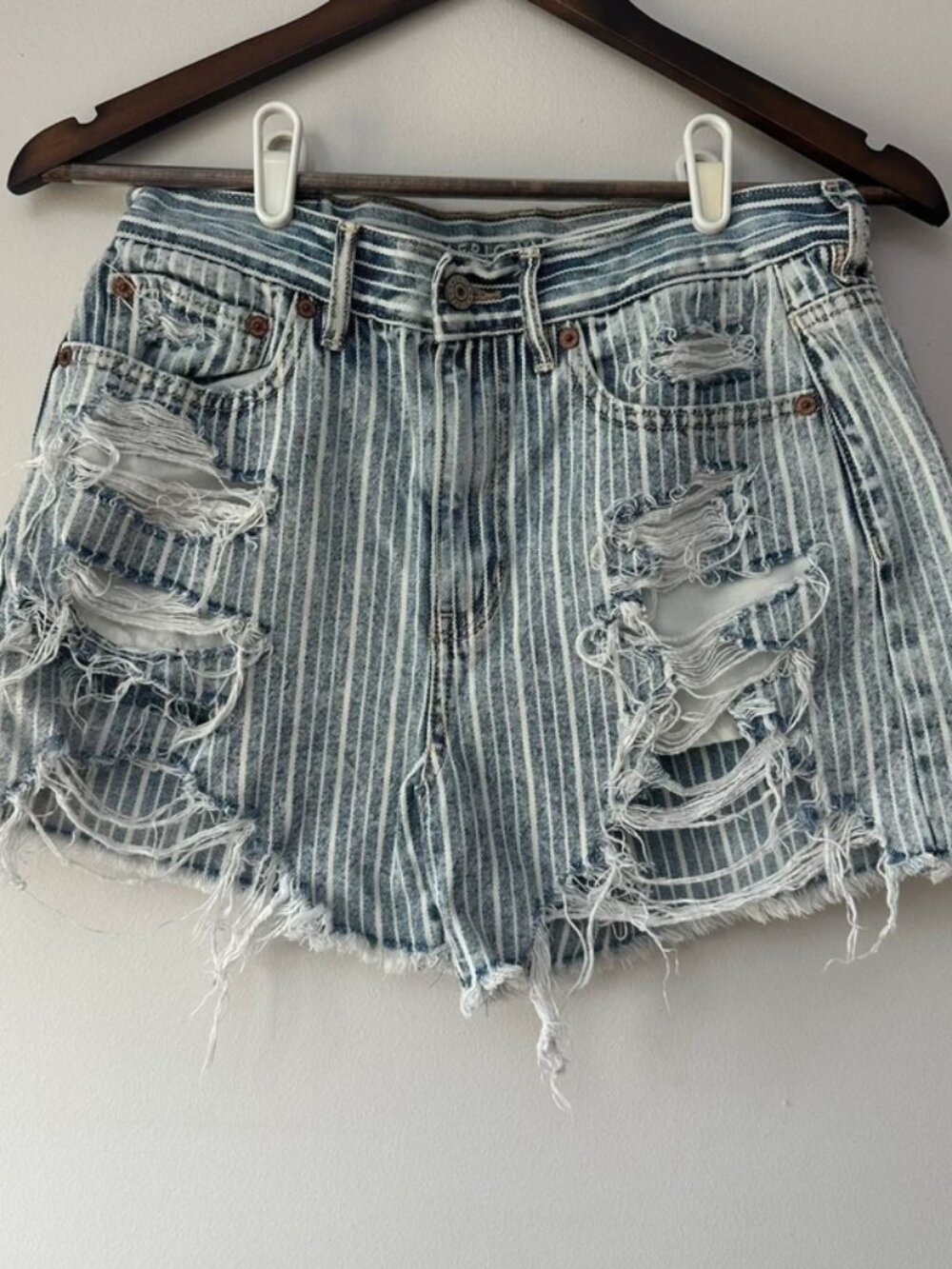 American Eagle Women’s Size 4 Striped Distressed Denim Cutoff Shorts High Rise